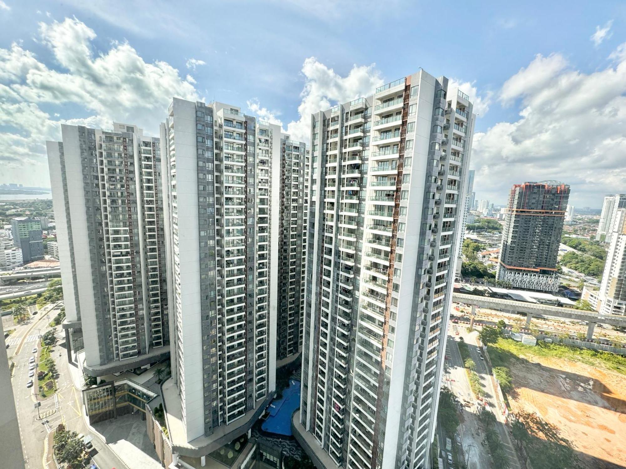R&f Princess Cove Seine Region By Luxecocoo Ck Ciq * Johor Bahru