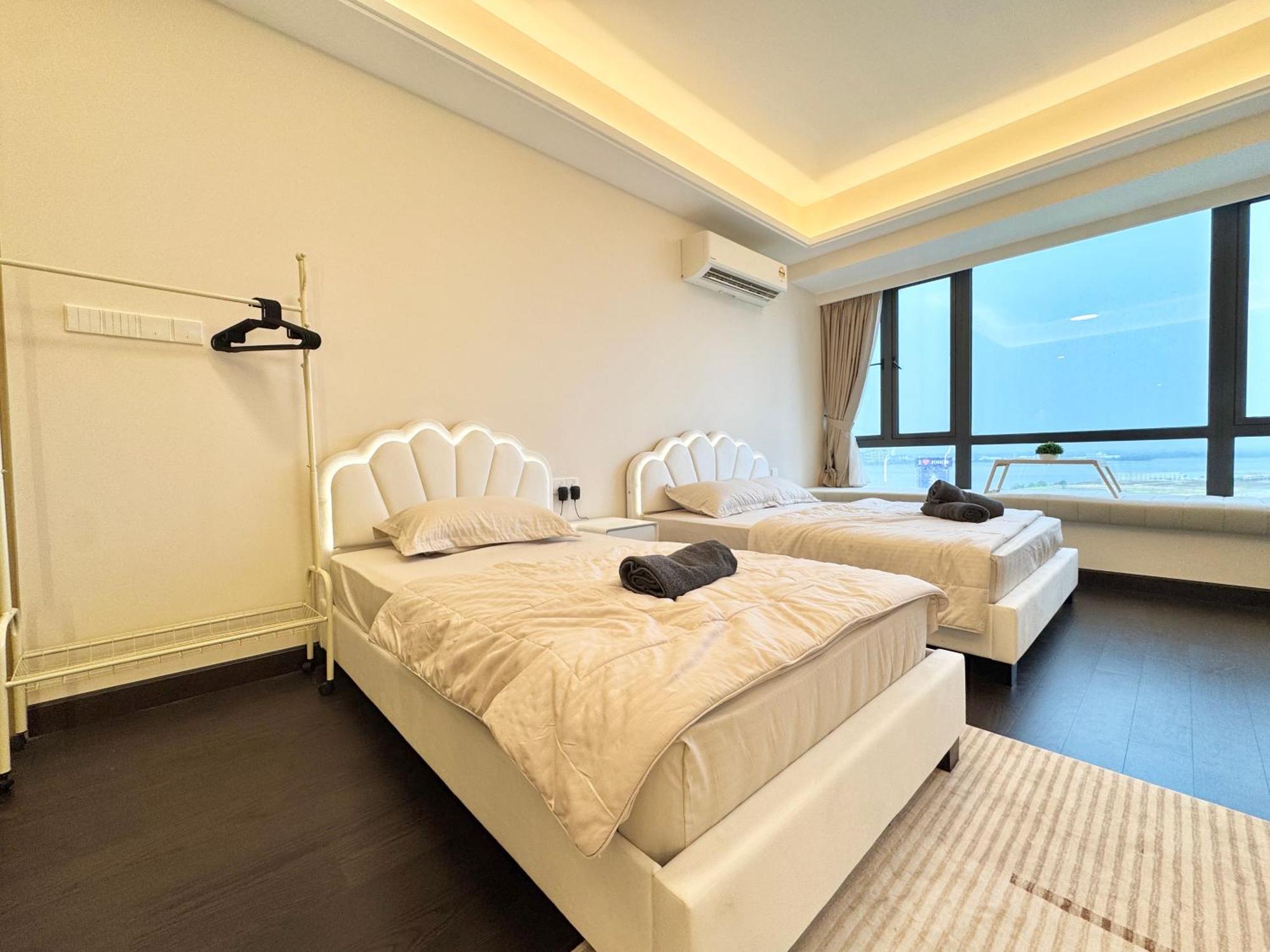 R&f Princess Cove Seine Region By Luxecocoo Ck Ciq Apartment